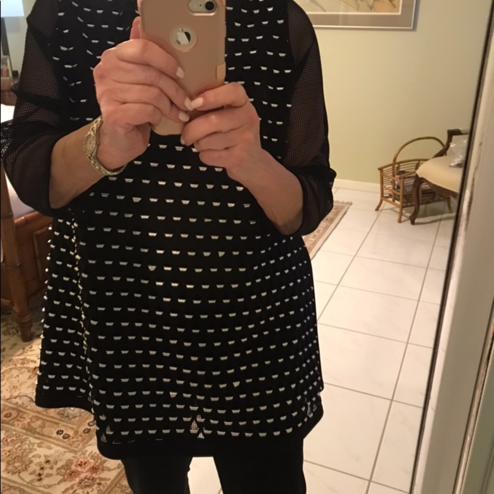 Light weight Dressy Almost new black/silverTunic($119)- final firm - Picture 2 of 5